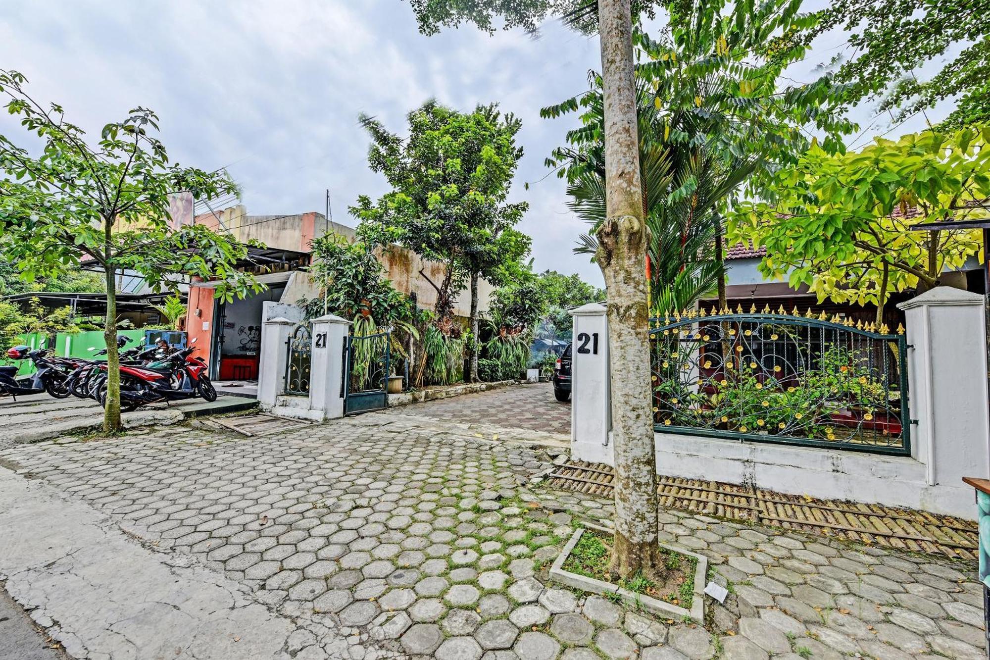Spot On 91372 Wisma Bulin Purwokerto Exterior foto